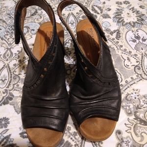 Rockport sandal almost new